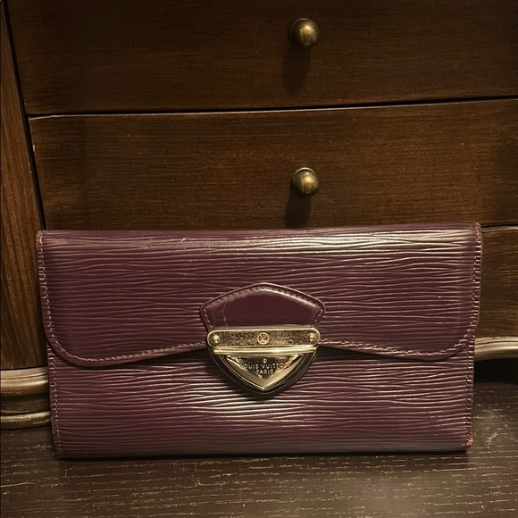 LV Purple long Epi wallet Clutch Wallet - Picture 1 of 14
